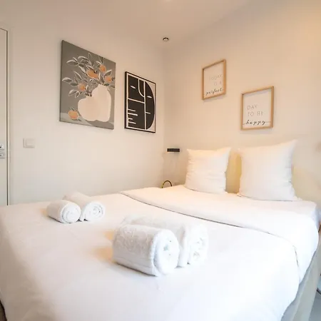 Apartment In - East *
